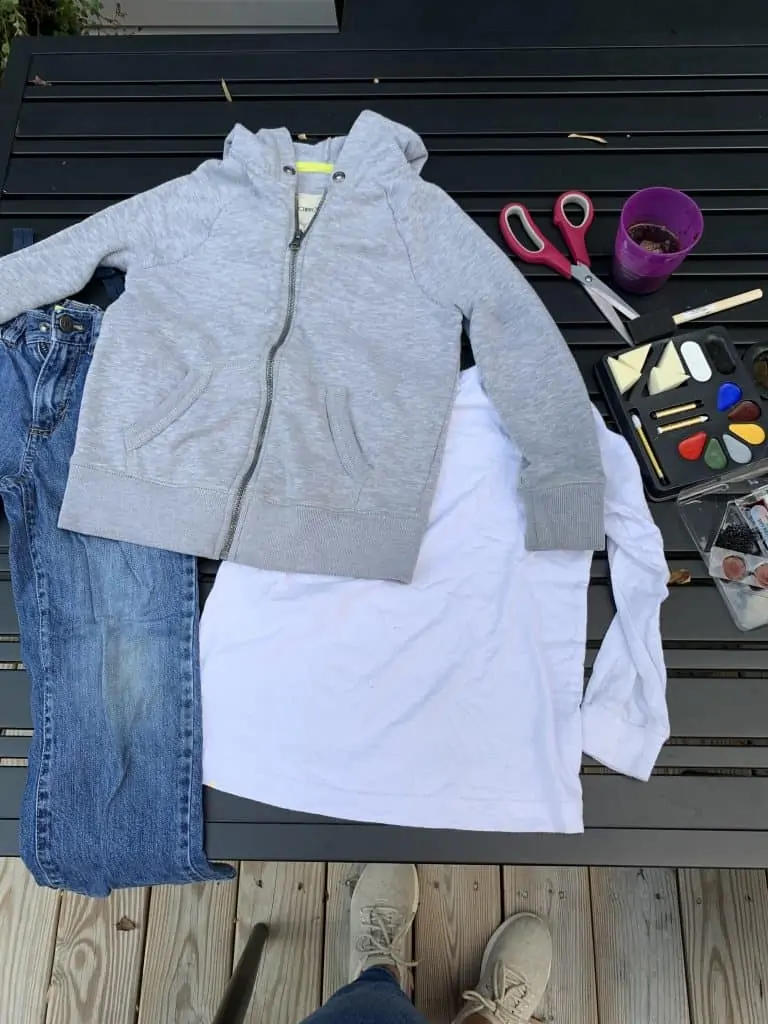 items needed for DIY zombie costume