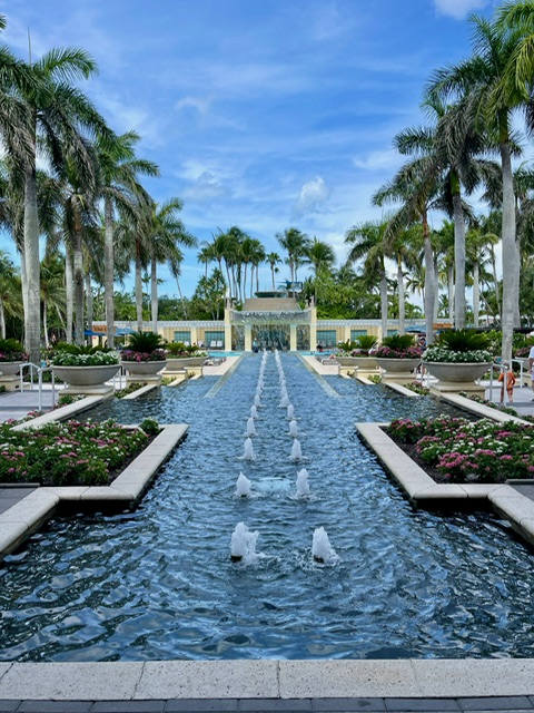 Fountain at Hyatt Regency Coconut Point.